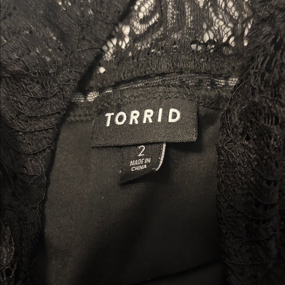 Torrid Black Lace Trim Inset Tank SZ 2X Sleeveless Top Stretch fully lined goth - Picture 3 of 12